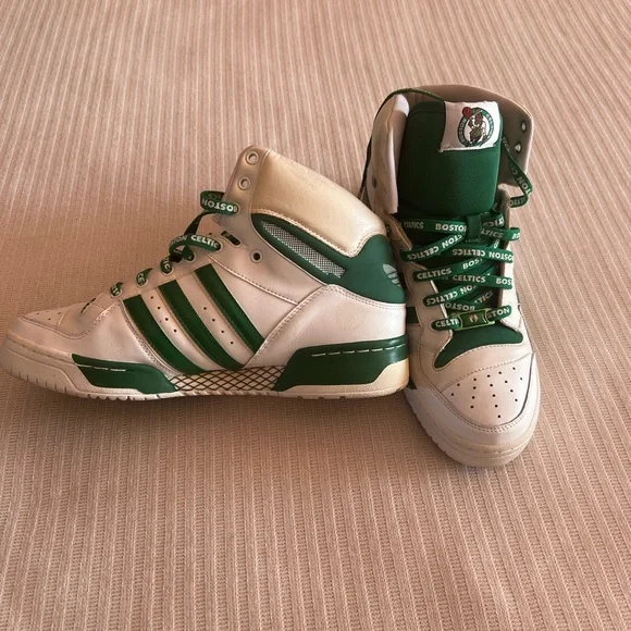 adidas Celtics High-Top Sneakers - Green and White 2012* NWOT* - Picture 4 of 14
